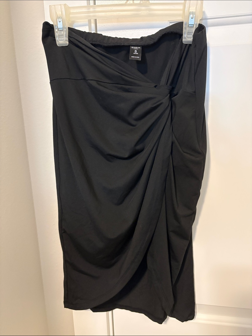 SHEIN Black Twist-Detail Midi Skirt